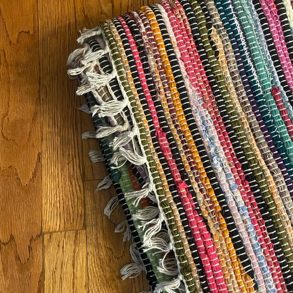 Handwoven Chindi Rug - Picture 7 of 10